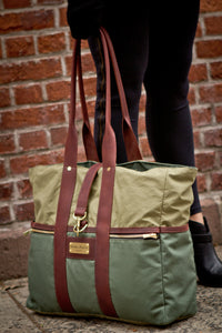 Green Signature Tote Bag